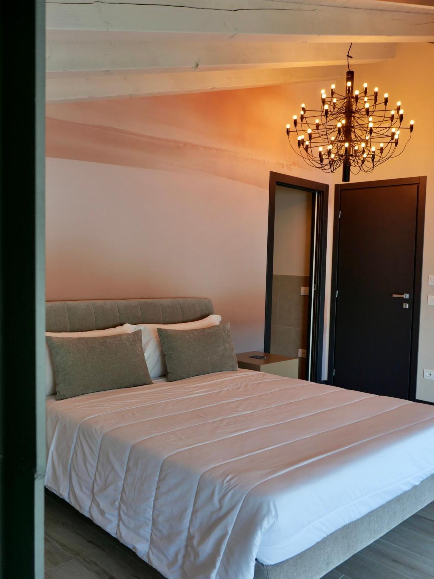 Monte Isola - Decio Rooms Eksteriør billede